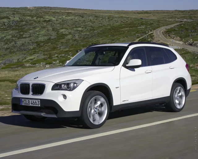 BMW X1 xDrive2.0i MT — 7