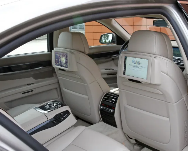 BMW 730d AT — 10