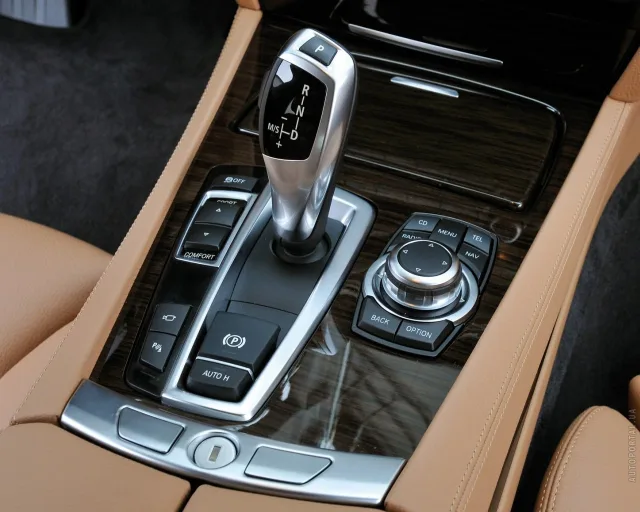BMW 730d AT — 9
