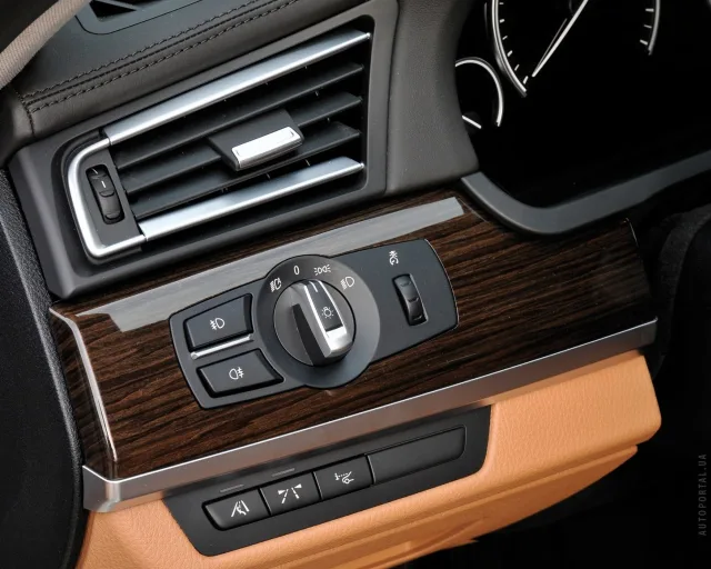 BMW 730d AT — 19