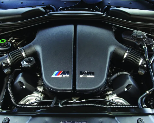 BMW M5 E60 (БМВ М5) седан — 9