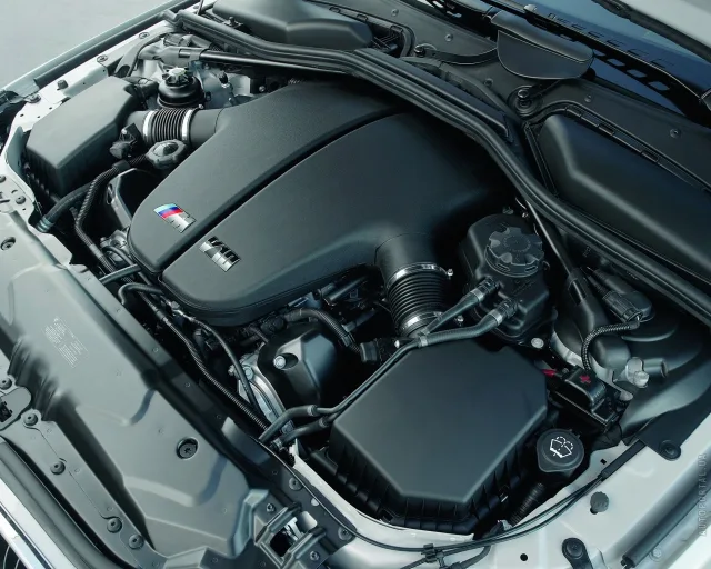 BMW M5 E60 (БМВ М5) седан — 6