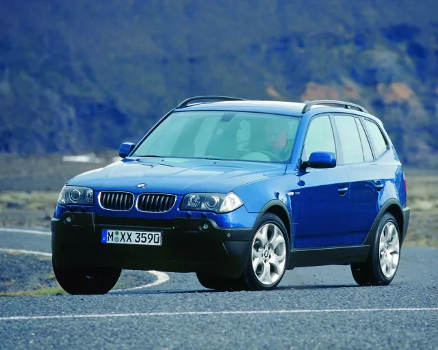 BMW X3 2004 кросовер — 19
