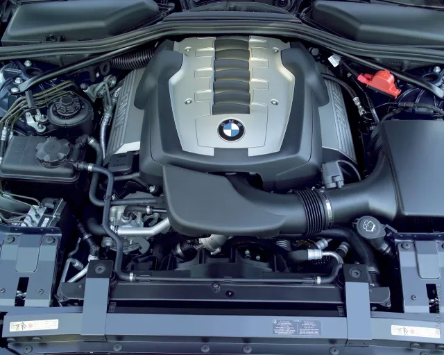 BMW 650i MT — 4