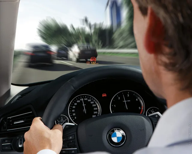 BMW 5 Series F10 sedan — 17