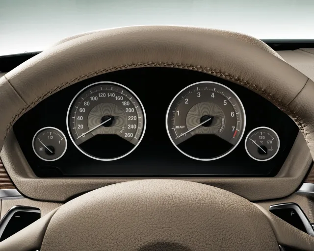 BMW 320d MT — 25