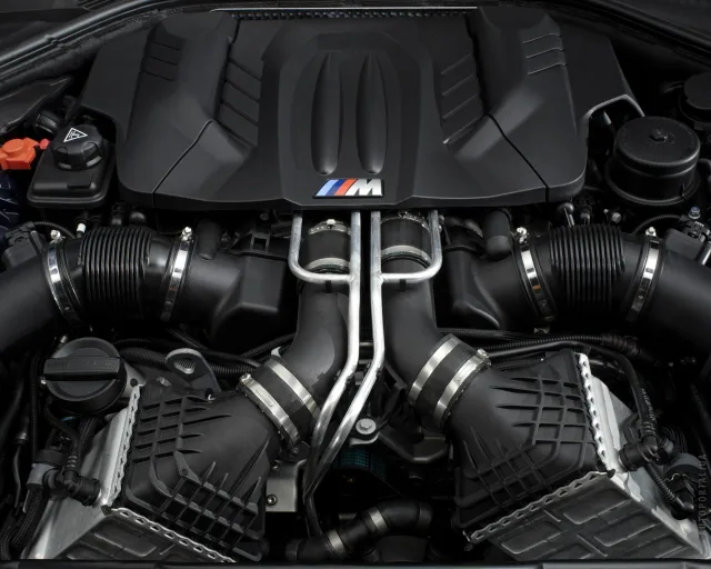 BMW M6 coupe (2012) — 6
