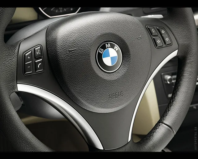 BMW 1 Series 2004 (БМВ 1 Серии) 5-ти дверный хетчбэк — 12