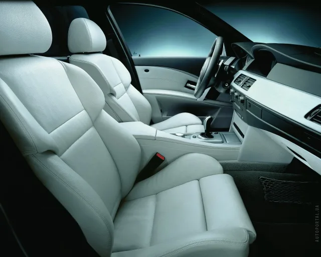 BMW M5 E60 (БМВ М5) седан — 4