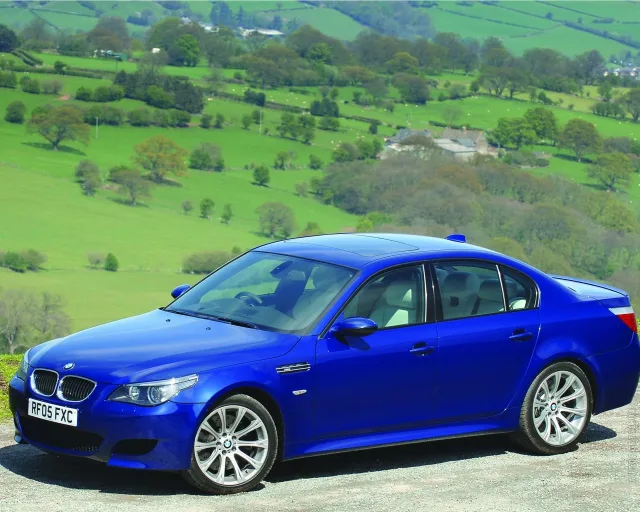 BMW M5 E60 (БМВ М5) седан — 21