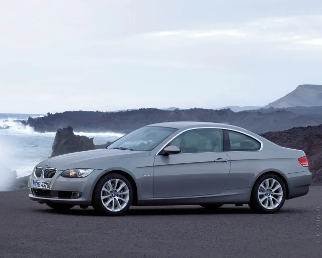BMW 330d Coupe MT — 21