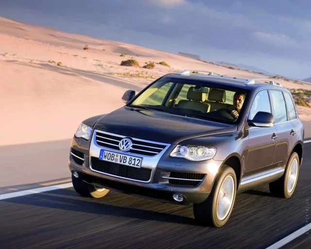 Volkswagen Touareg 2007 crossover — 25