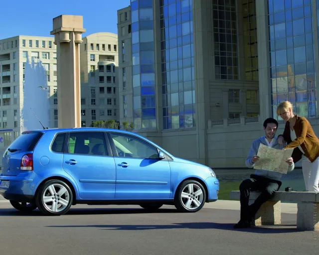 Volkswagen Polo 9N (Фольксваген Поло) 5-ти дверный хэтчбек — 23