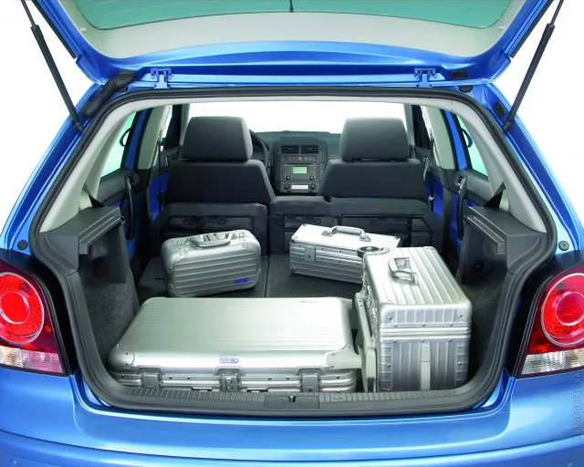 Volkswagen Polo 9N (Фольксваген Поло) 5-ти дверный хэтчбек — 8