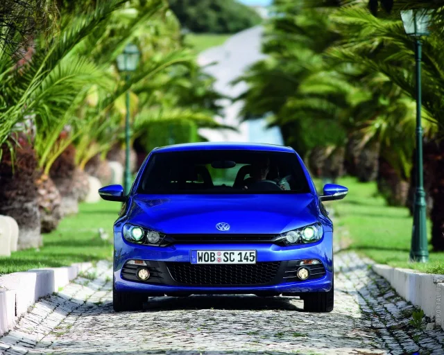 Volkswagen Scirocco 2008 хетчбек — 19