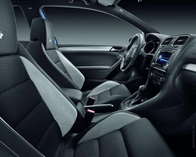 Volkswagen Golf R 2009 (Фольксваген Гольф Р) 5-ти дверный хэтчбек — 9