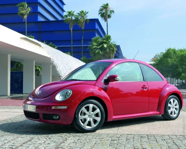 Volkswagen New Beetle 1.8T MT Highline — 8