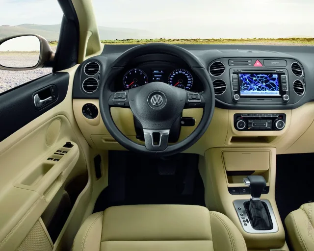 Volkswagen Golf Plus мікроавтобус — 5