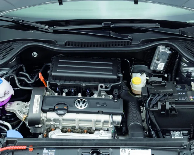 Volkswagen Polo 2009 3-дверний хетчбек — 13