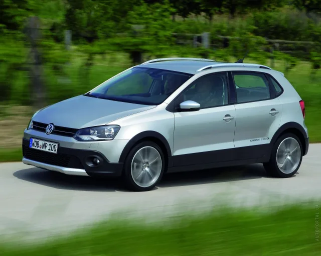 Volkswagen Cross Polo 2010 (Фольксваген Кросс Поло) хэтчбек — 22