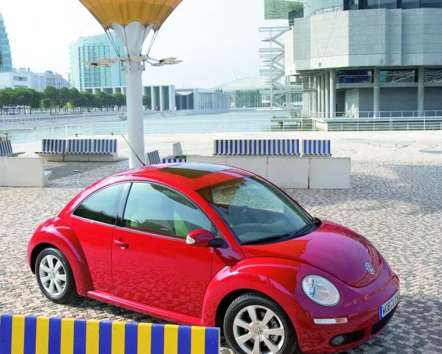 Volkswagen New Beetle 1.8T MT Highline — 6