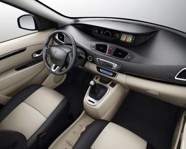 Renault Scenic 1.5D MT Expression — 5