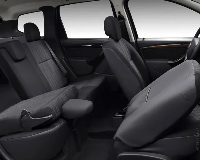 Renault Duster 2010 crossover — 7