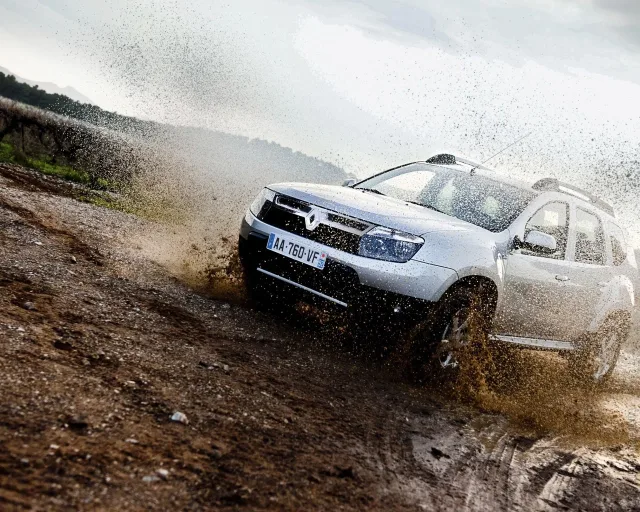 Renault Duster 2010 crossover — 15
