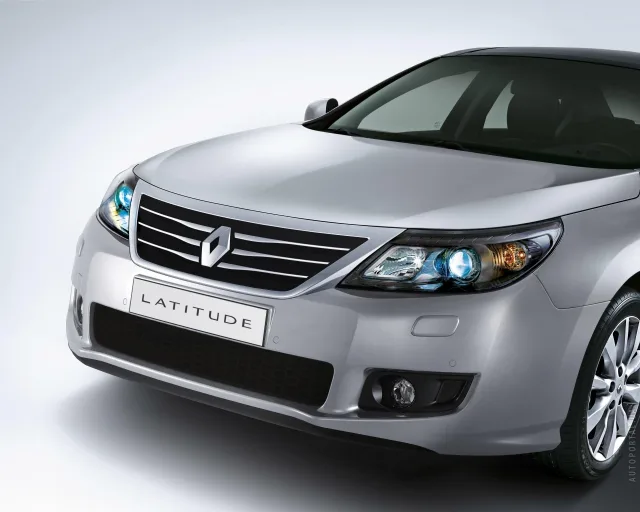 Renault Latitude (Рено Латитьюд) седан — 13