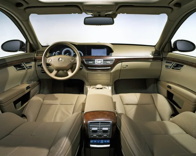 Mercedes-Benz S-Class 2005 седан — 2