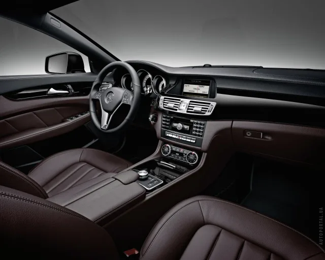 Mercedes-Benz CLS 400 AT 4Matic — 12