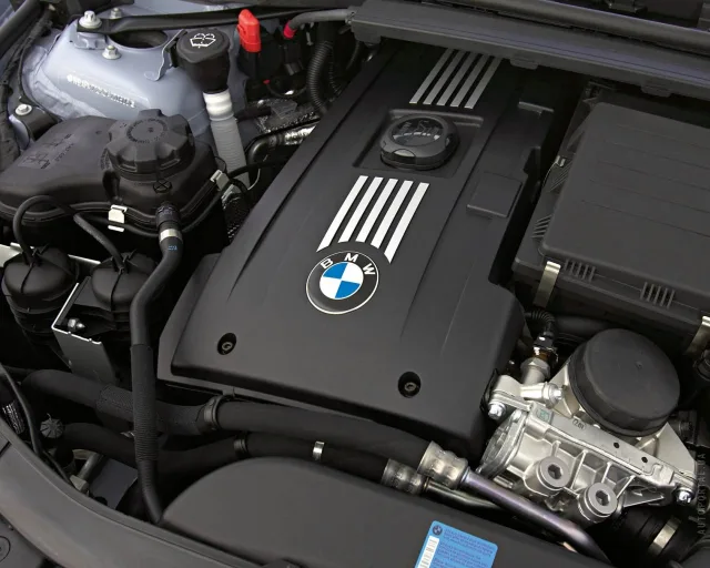 BMW 335i MT — 18