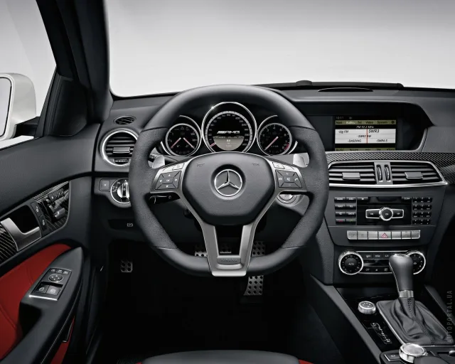 Mercedes-Benz C-Class Coupe C350 AT — 15