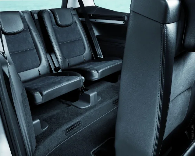 Volkswagen Sharan minivan — 10
