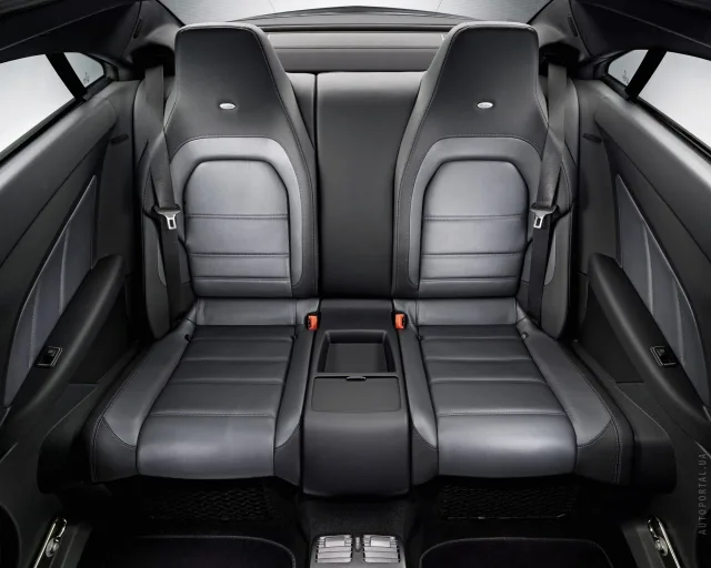 Mercedes-Benz E 200 Coupe BlueEfficiency — 2