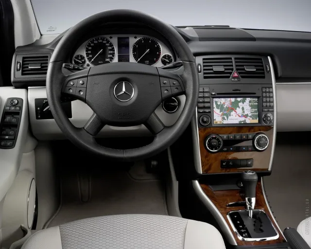 Mercedes-Benz B-Class 2005 microvan — 2