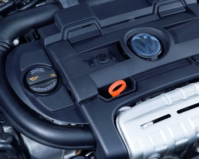 Volkswagen Golf 2012 хетчбек — 23