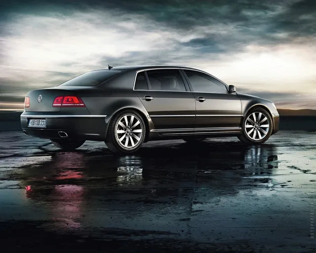 Volkswagen Phaeton 2010 седан — 17