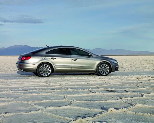 Volkswagen Passat CC седан — 20