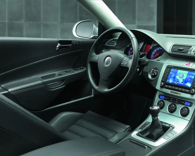 Volkswagen Passat B6 седан — 19