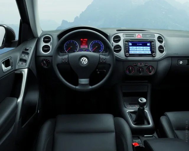 Volkswagen Tiguan 2008 (Фольксваген Тигуан) кроссовер — 8