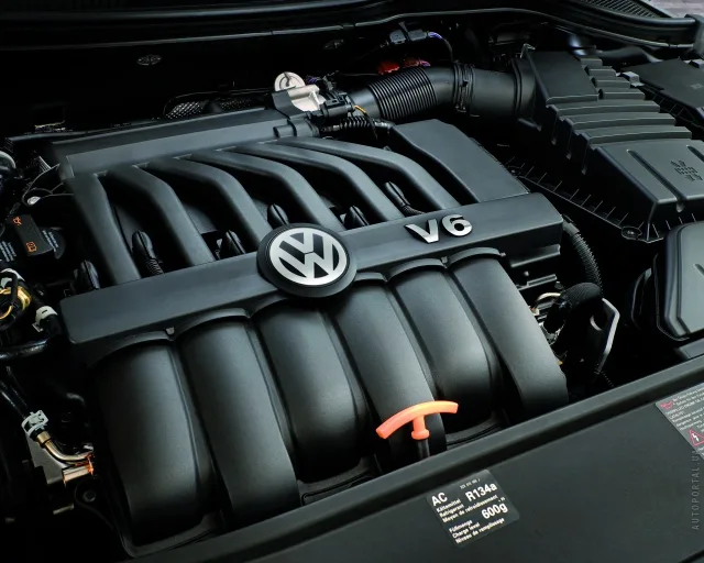 Volkswagen Passat CC седан — 13