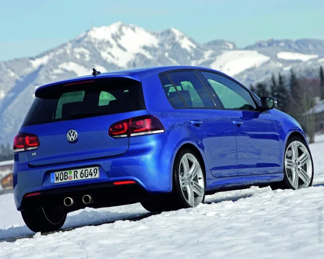 Volkswagen Golf R 2009 (Фольксваген Гольф Р) 5-ти дверный хэтчбек — 19
