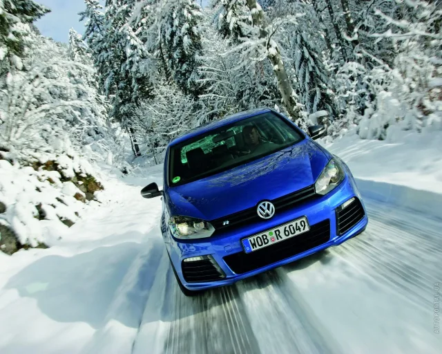 Volkswagen Golf R 2009 (Фольксваген Гольф Р) 5-ти дверный хэтчбек — 17