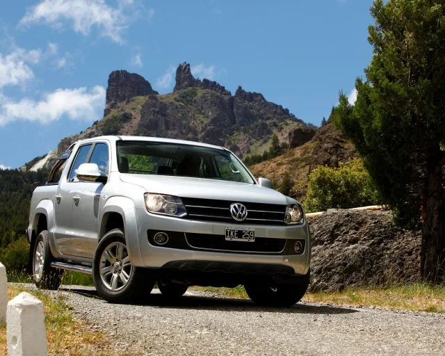 Volkswagen Amarok 2.0D MT Basis 4Motion 4WD (180) — 14