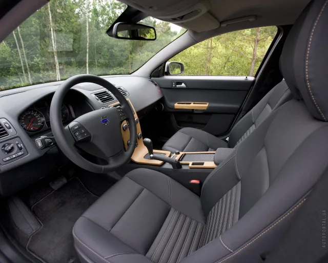 Volvo V50 універсал — 15