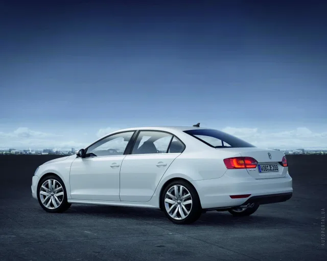 Volkswagen Jetta 2011 sedan — 25