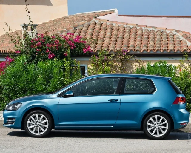 Volkswagen Golf VII 2012 3-дверний хетчбек — 12