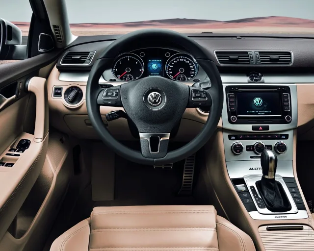 Volkswagen Passat Alltrack 2012 (Фольксваген Пассат Олтрек) универсал — 3