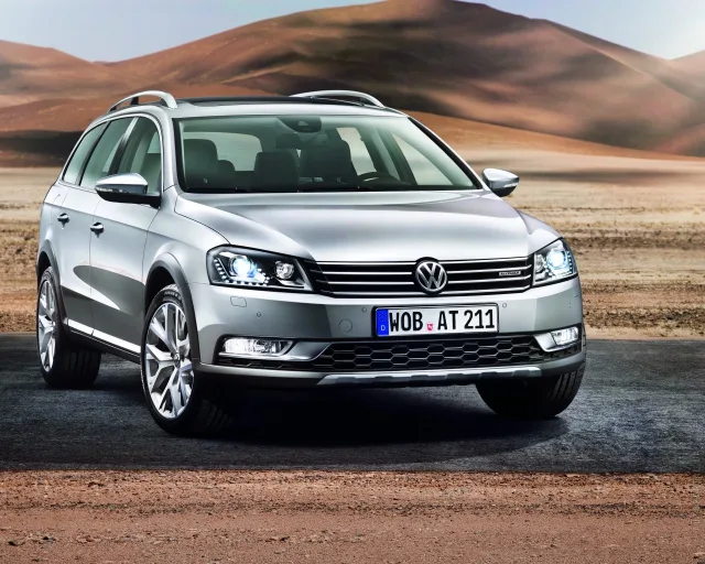 Volkswagen Passat Alltrack 2012 (Фольксваген Пассат Олтрек) универсал — 11